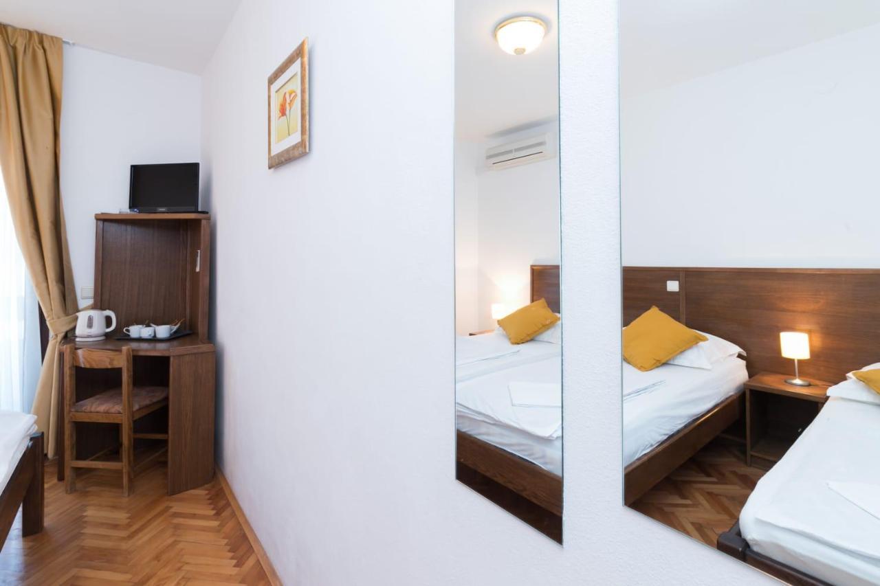 Mb Bed&Breakfast Паг Экстерьер фото