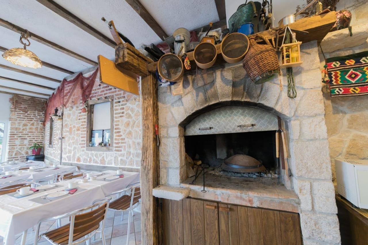 Mb Bed&Breakfast Паг Экстерьер фото